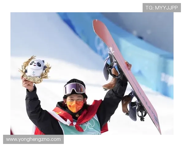 苏翊鸣加冕单板大跳台世界杯冠军